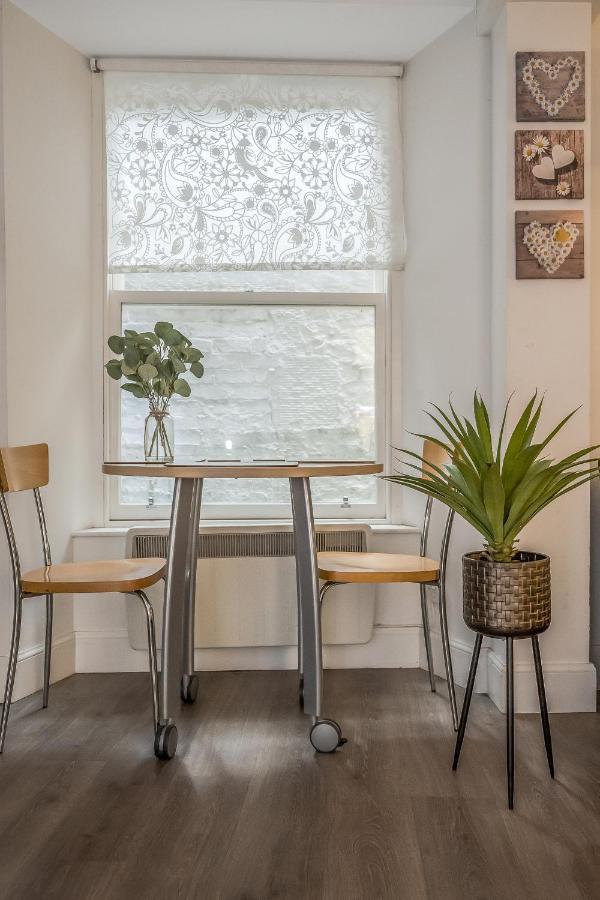 Spacious & Cosy Studio Flat In The Heart Of Edinburgh City Centre Екстер'єр фото
