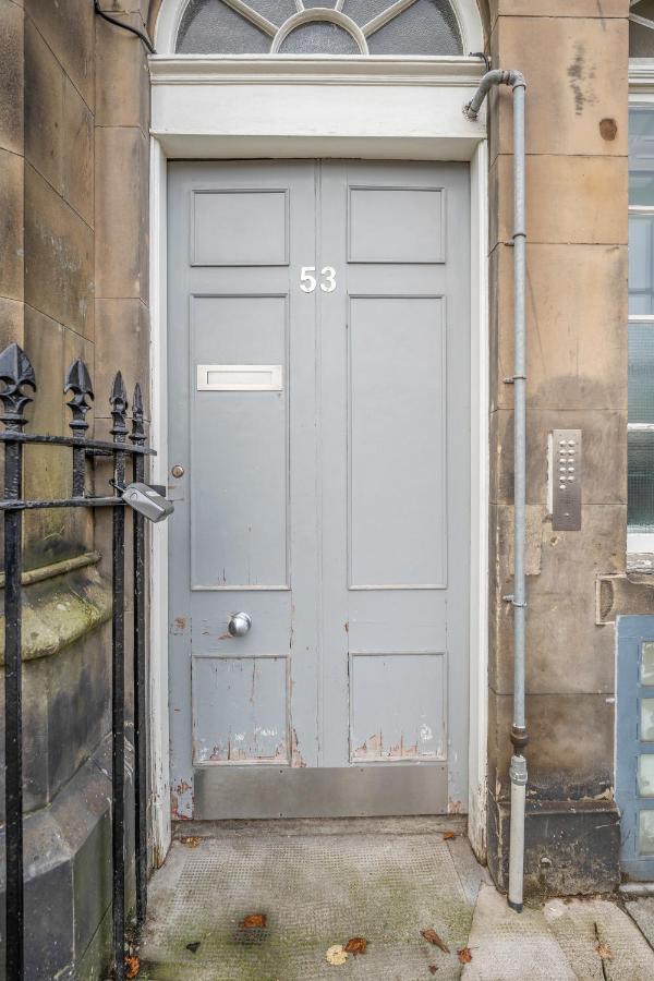 Spacious & Cosy Studio Flat In The Heart Of Edinburgh City Centre Екстер'єр фото